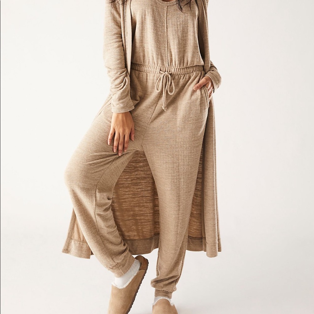 Free People Bicoastal Set, Small, Stone Sage NWT